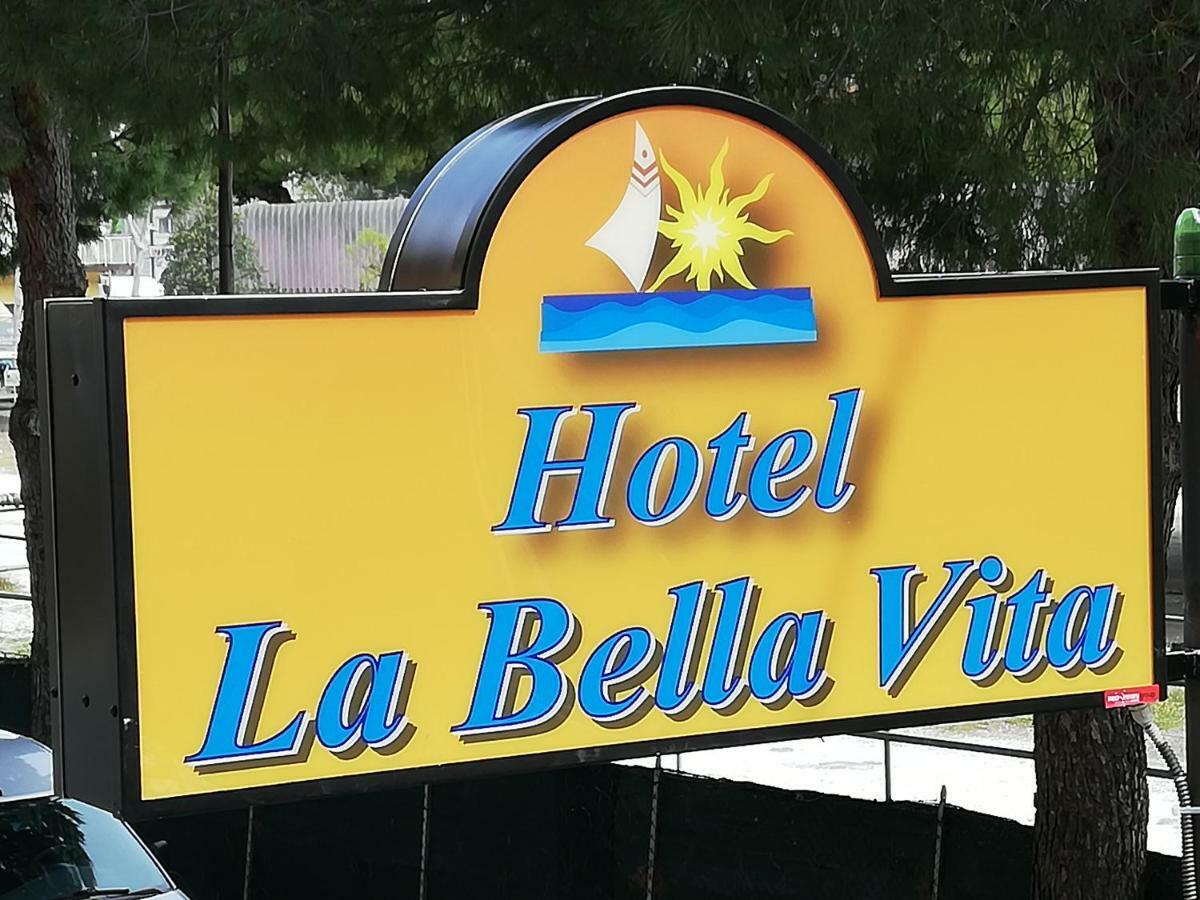 Hotel La Bella Vita Rimini Exterior photo