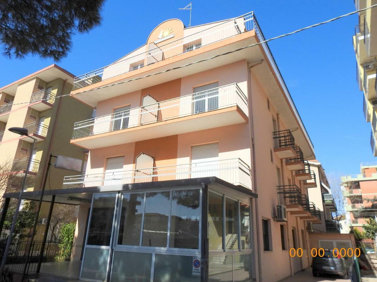 Hotel La Bella Vita Rimini Exterior photo